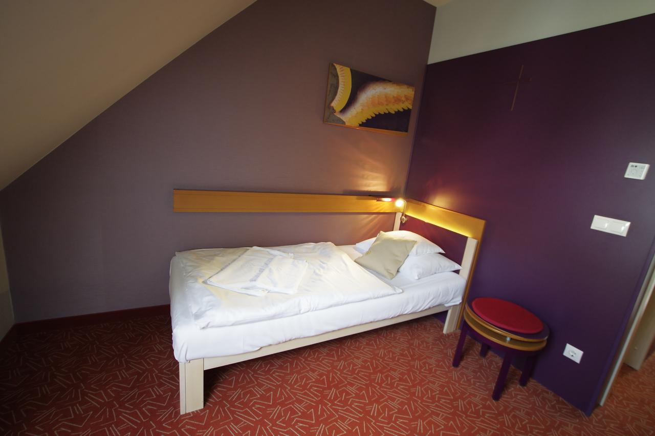 Szent Gellert Hotel Szekesfehervar Exterior photo