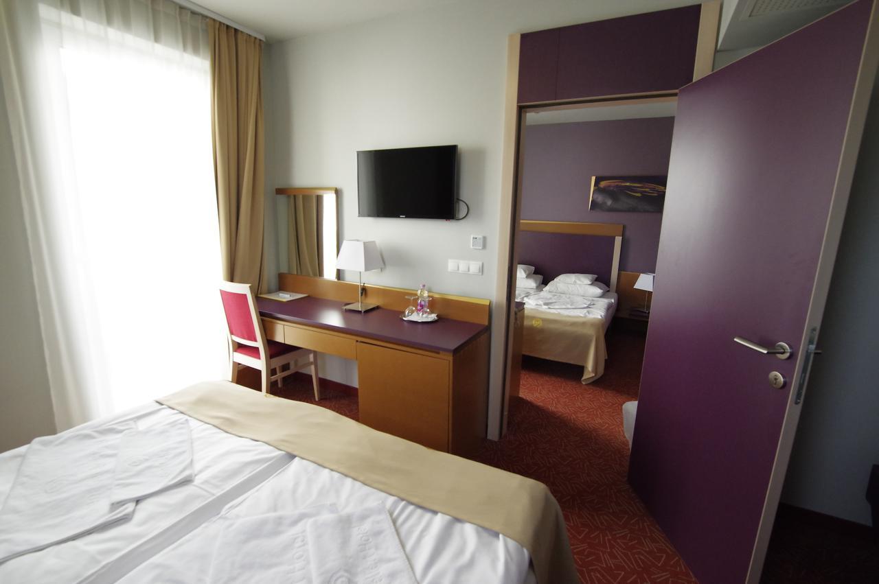 Szent Gellert Hotel Szekesfehervar Exterior photo