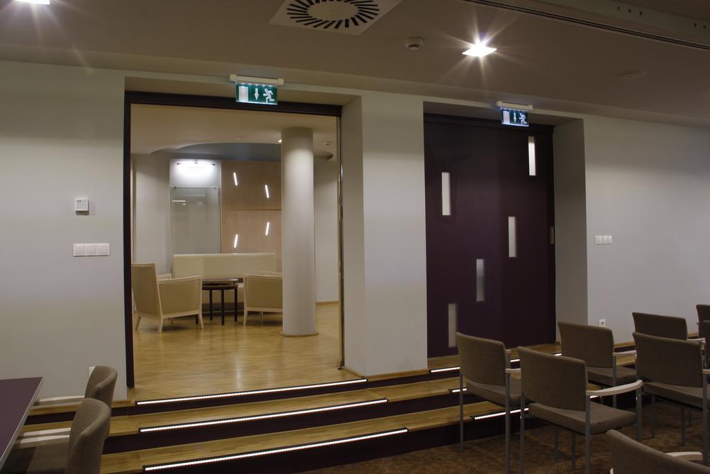 Szent Gellert Hotel Szekesfehervar Exterior photo